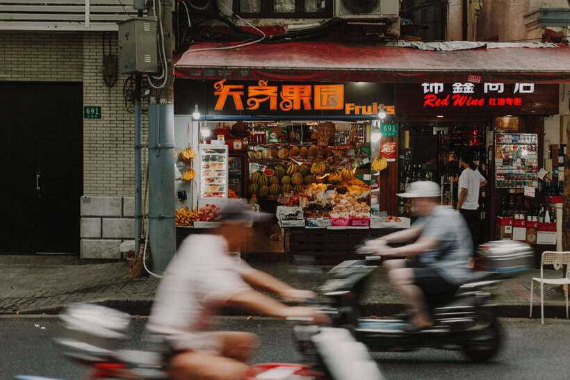 Private 3 hour bike tour with coffee break - The French Concession and the Art Deco Streets