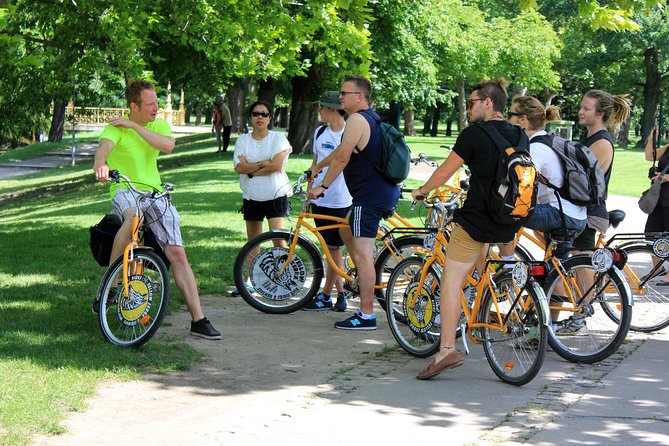 Private Budapest Bike Tour with Cafe Stop - Coffee, pastry, and a conversation about Hungary