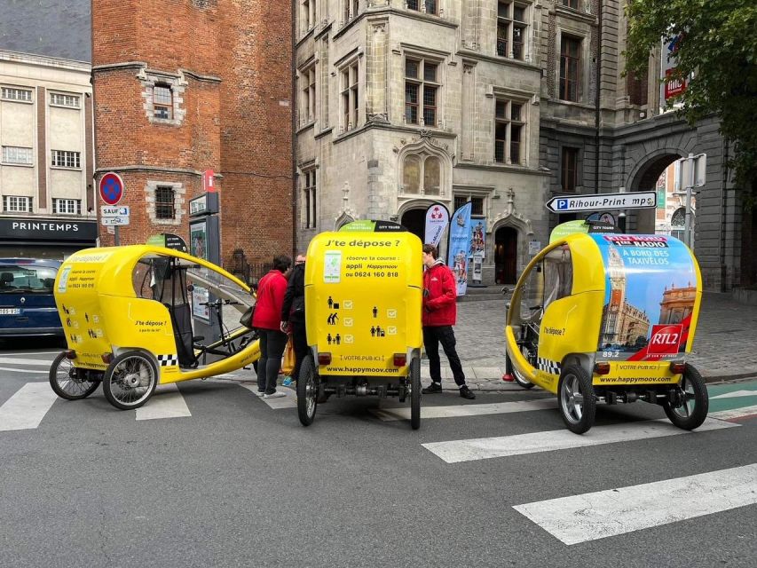 Private guided tour by electric bike taxi - What the guides add to the ride
