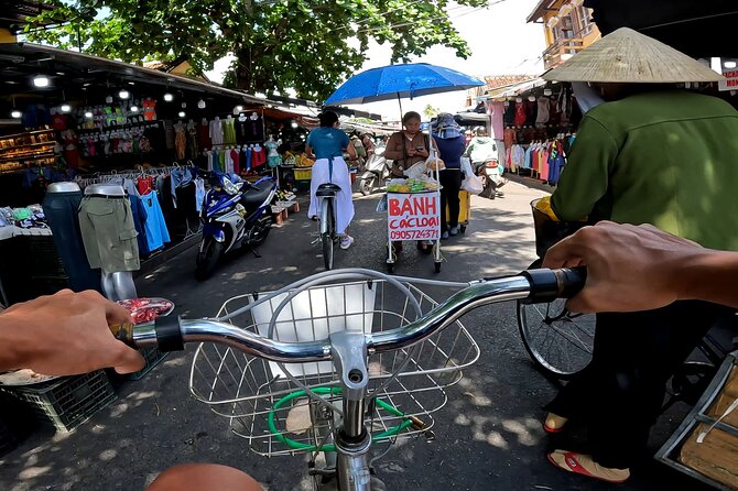 Private Hoi An Bike, Thu Bon River Cruise & Dinner Experience - The six-dish family dinner