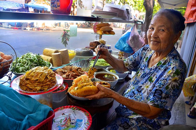 Private Hoi An Evening Food Tastings Tour by Bike - Starting at Discova Day Tour Shop Hoi An