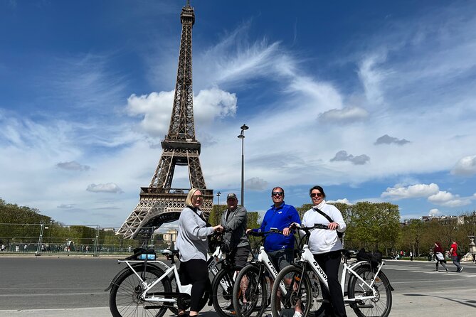 Private Paris E-bike city highlights tour - Price, group size, and the real value