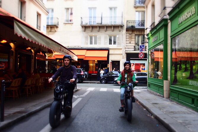Private Paris electric bike ride with video - The Eiffel Tower, Invalides, and Grand Palais