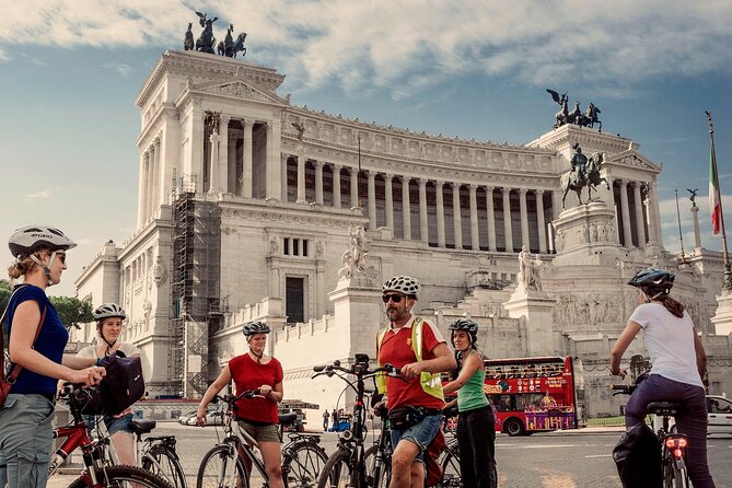Private Rome City Bike Tour with quality Cannondale EBike - Piazza Navona and the Pantheon