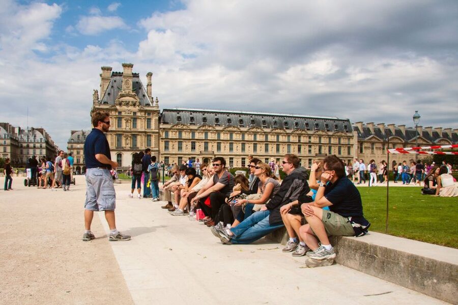 Private Secrets of Paris Bike Tour - Twelve kilometers, small hills, and weather