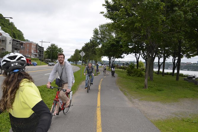 Quebec City: Electric Bike Tour - Parliament, the citadel, and the old city