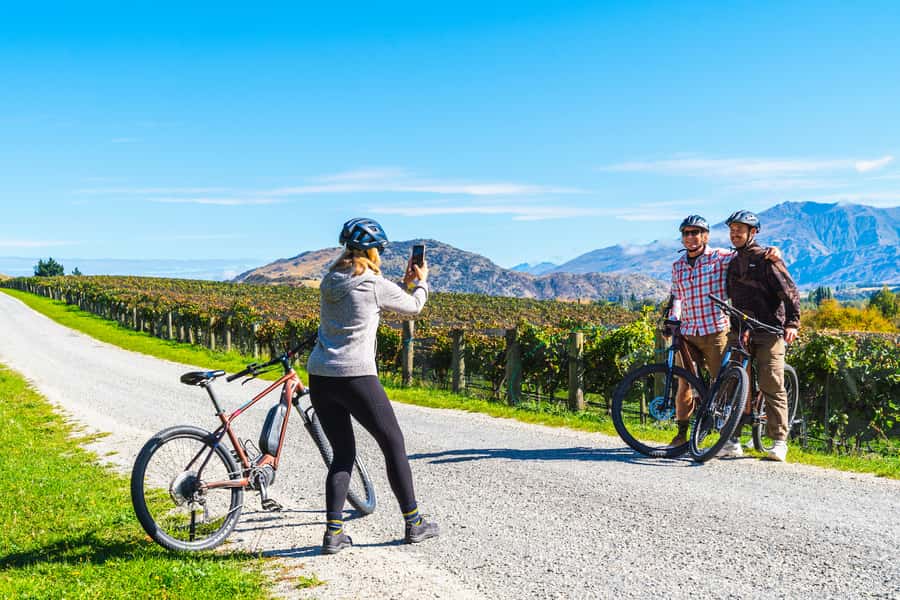 Queenstown: Self-Guided Gibbston Valley Wineries Bike Tour - Why the Gibbston Valley works so well by bike