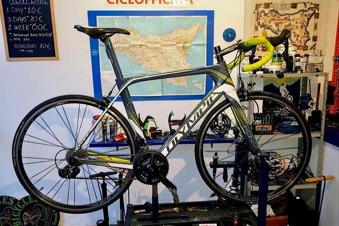 Rent a Carbon or Aluminum Road Bike in Sicily - What you can expect at the 9:30 am pickup