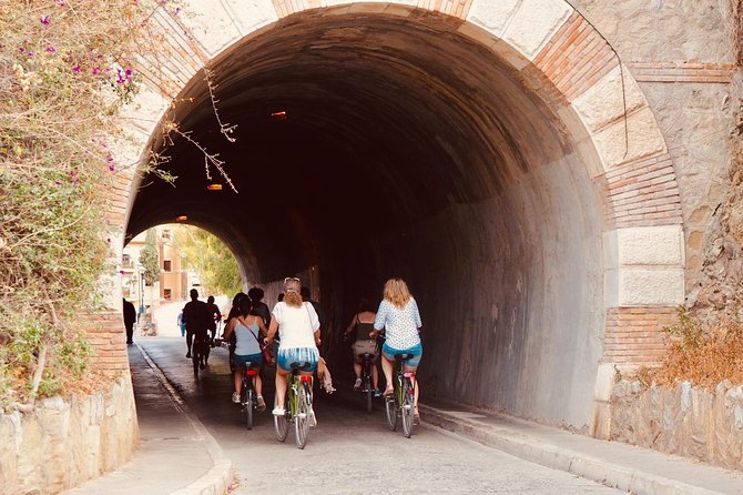 Rent a City Bike: Full Day 24 hours - What the $21.77 price gets you