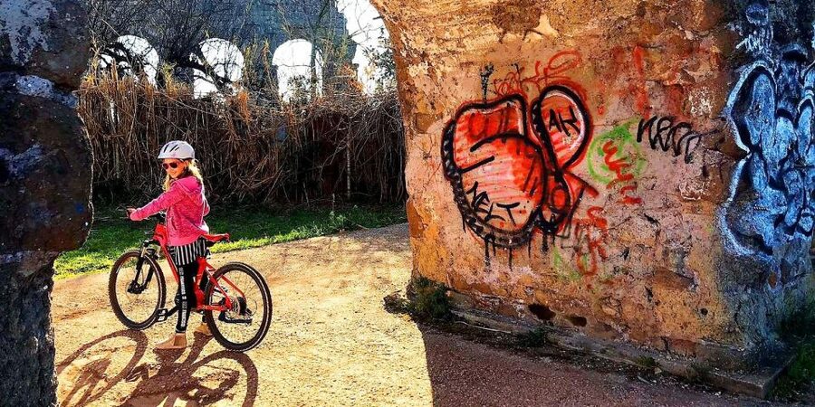 Rome: Appian Way & Catacomb Sunset E-bike Tour with Aperitif - Leaving Viale Aventino for Porta San Sebastiano