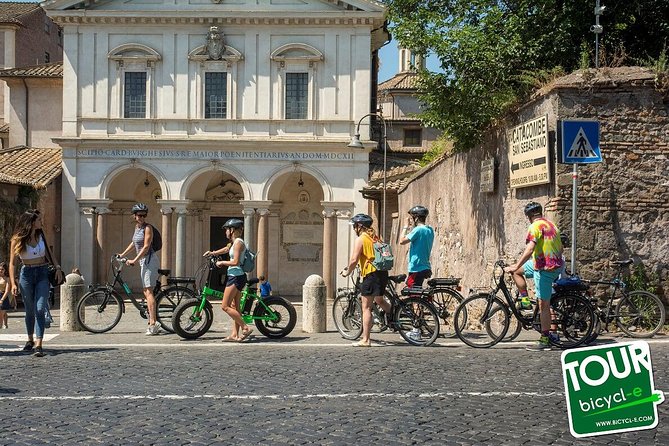 Rome: Appian Way E-bike Tour, Catacombs, Aqueducts & Transfer - Meeting near Circus Maximus and riding by shuttle
