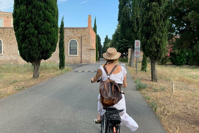 Rome: Appian Way E-bike Tour, Catacombs, Aqueducts & Transfer - How safe and demanding is the ride?