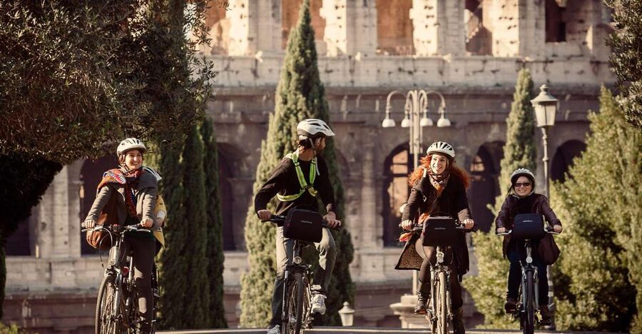 Rome: Cannondale E-Bike Tour of Top Landmarks & More - Villa Borghese and the view across Rome