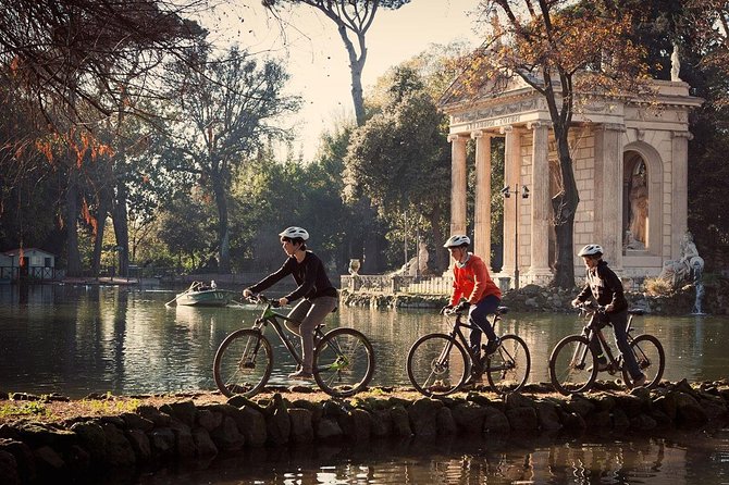 Rome City Small Group Bike Tour with quality Cannondale EBike - Piazza Venezia and Rome’s layered center