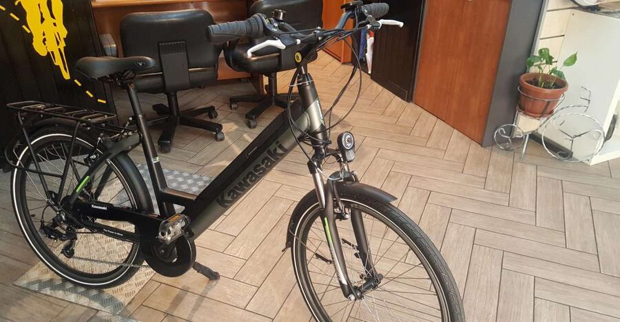 Rome: Electric Bike Rental - Starting at Via dei Mille 8