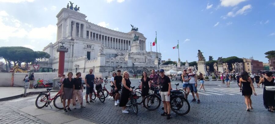 Rome: Standard or E-Bike Highlights Guided Tour - Key points to know before you book