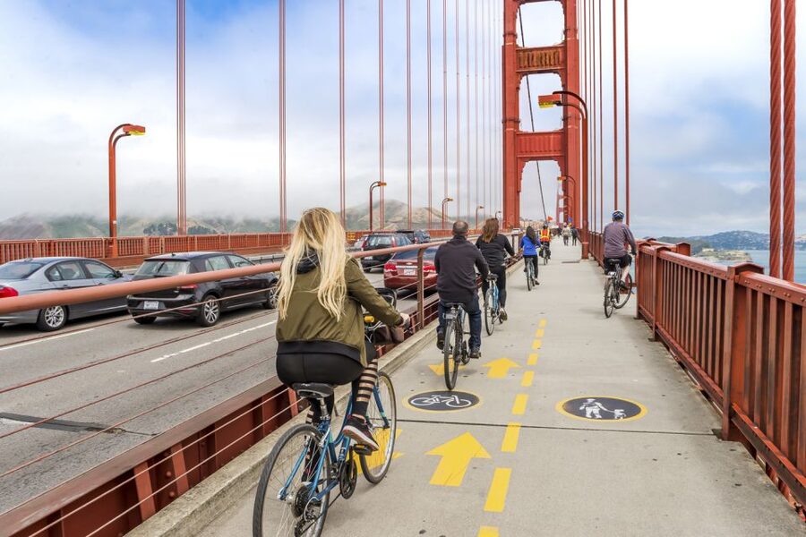 San Francisco: Golden Gate Bridge to Sausalito Cycling Tour - Crossing the Golden Gate Bridge