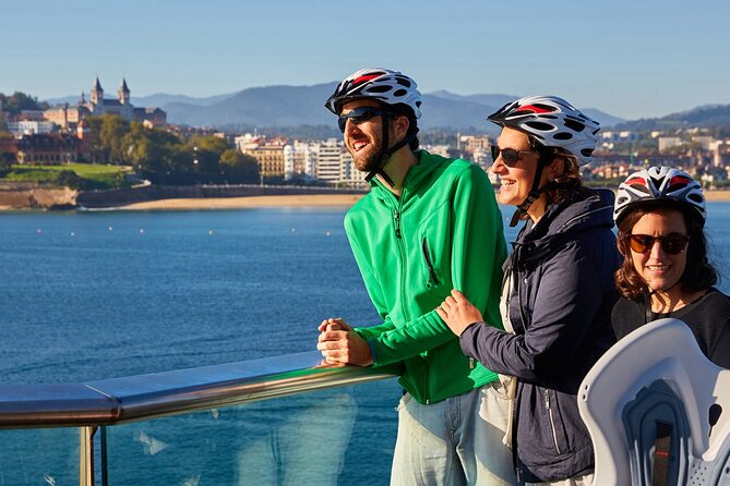 San Sebastian E-bike trour: Basque History and Cultural. - Ondarreta Beach and Peine del Viento
