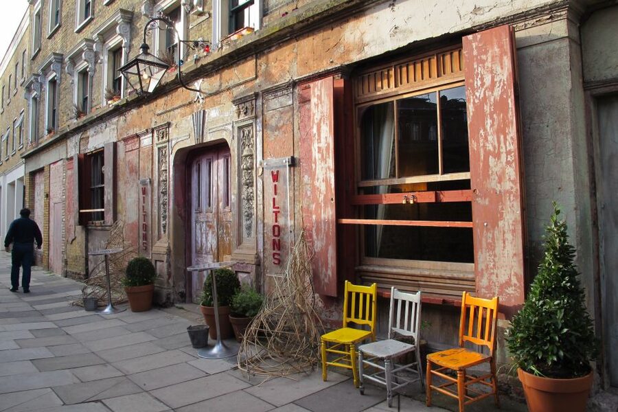 Secret London Tour by Bike - Why the $60 price can make sense
