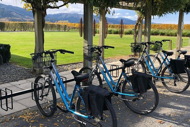 Self-Guided Wine Tours by Bike with Lorelle & Greg - Choosing your cellar doors around Renwick