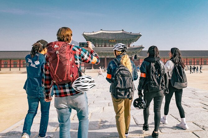 Seoul E-bike Tour - Gyeongbokgung Palace and the changing of the guard