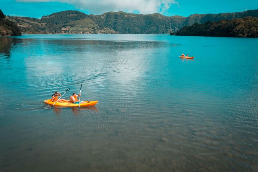 Sete Cidades: Kayaking and Biking Adventure - Kayaking across the lake