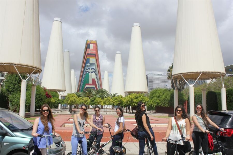 Seville: Bike Rental - The Value of the Included Equipment
