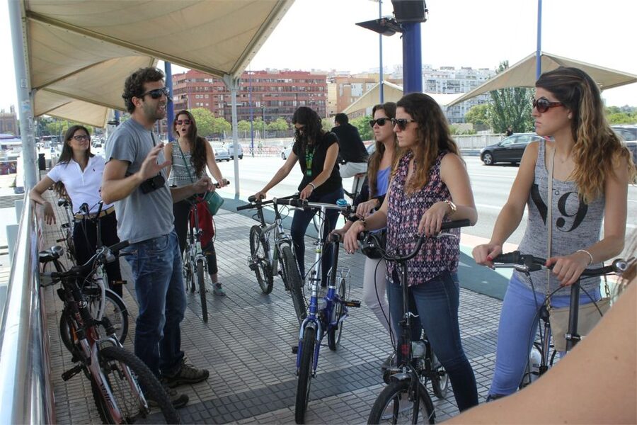 Seville: Bike Rental - My Verdict: Book It, With One Simple Condition