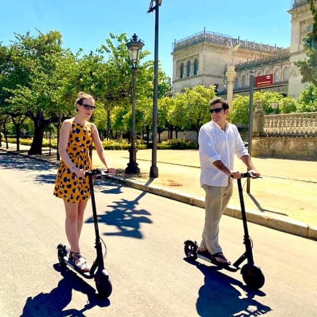Seville: Electric Bike City Tour - Starting at the SCOONET store