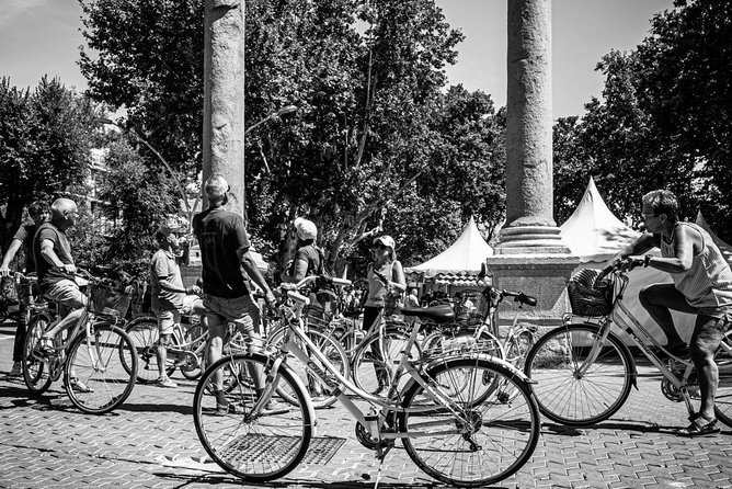 Seville Highlights Bike Tour (English) - Pace, Weather, and Physical Demands
