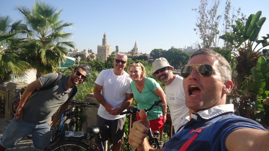 Seville: Highlights City Bike Tour - Who should book this Seville bike tour?