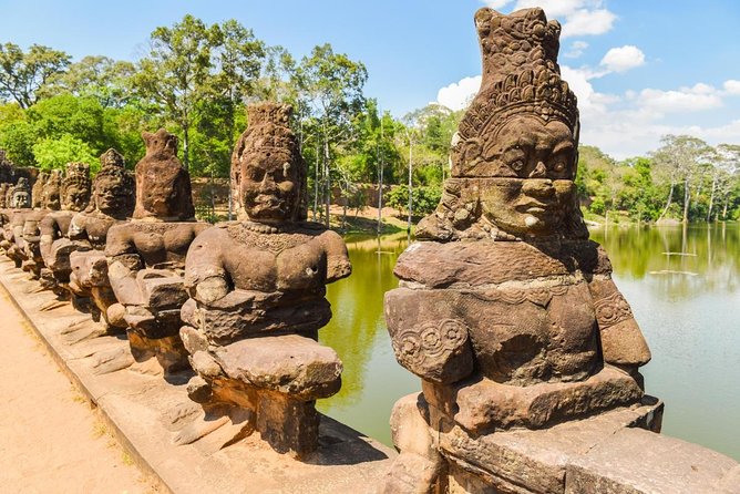 Siem Reap: Angkor Wat Sunrise Bike Tour & Jungle Breakfast - Key points to know before booking