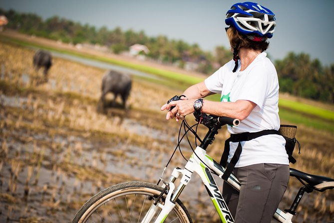 Siem Reap Countryside Guided Tour by Bike and E-Bike Private Tour - Svay Romiet Pagoda and quiet country lanes