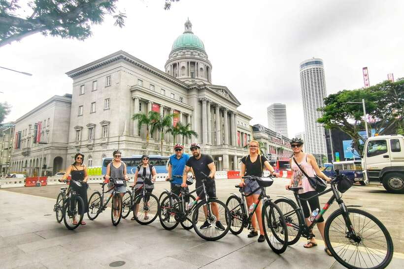 Singapore: Historical Half-Day Bike Tour - Following the Singapore River into the colonial center