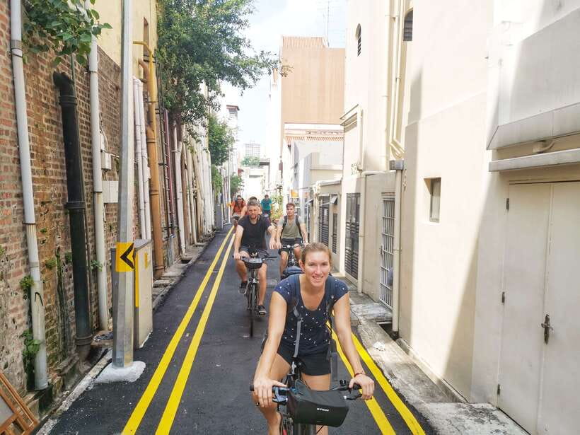 Singapore: Historical Half-Day Bike Tour - Marina Bay, the Merlion, and the Formula 1 route
