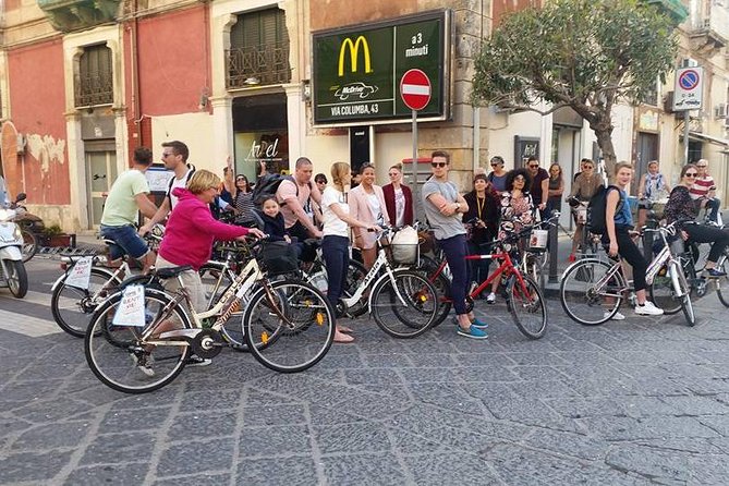 Siracusa tour on high tech bike - Baroque lanes, courtyards, and churches reward a slower pace
