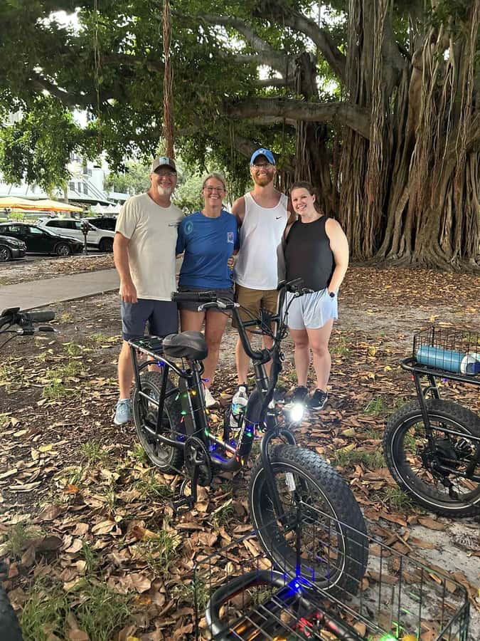St. Petersburg, FL: Sightseeing & Murals Electric Bike Tour - Key Points
