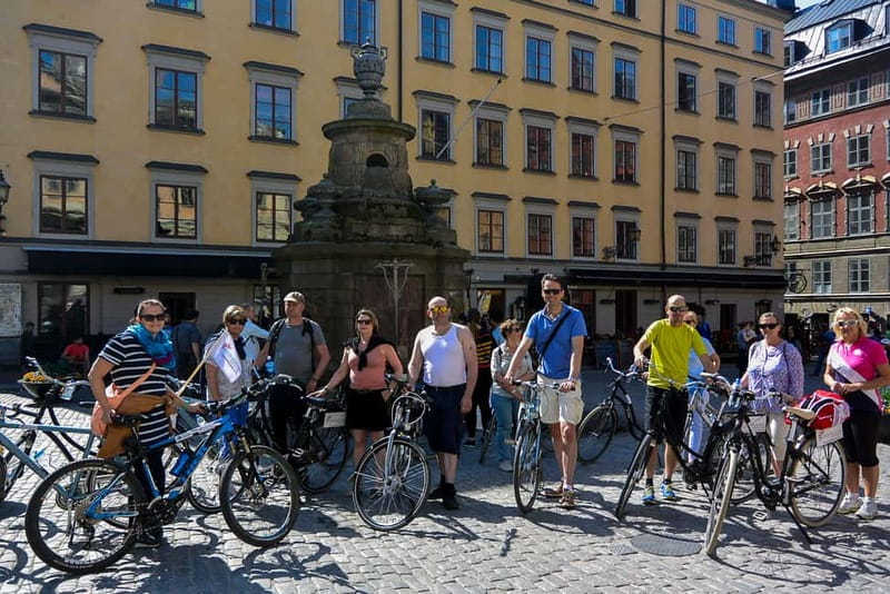 Stockholm: Guided Bike Tour - Riddarholmen Gives You the First Wide City View