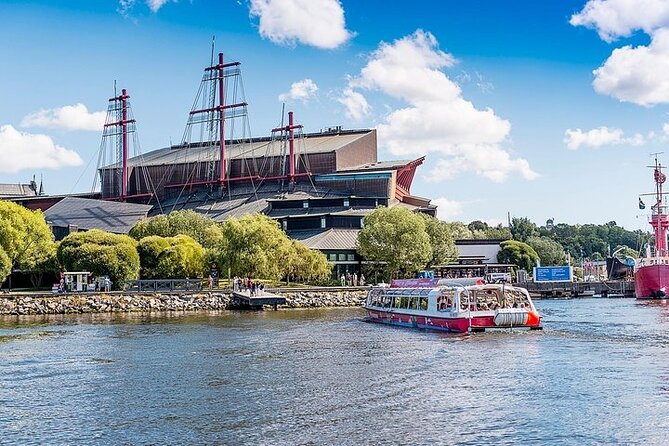 Stockholm's Best Bike Tour! - Kärleksudden and the return through Östermalm