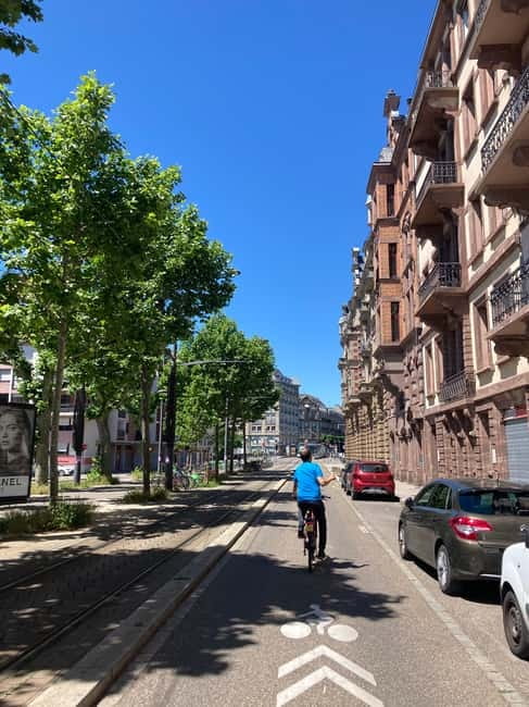 Strasbourg: Bike Tour with a Guide bikes included - Why a bike is a smart way to see Strasbourg