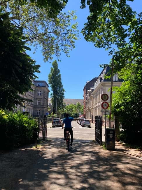 Strasbourg: Bike Tour with a Guide bikes included - Petite France: canals, bridges, and old Strasbourg