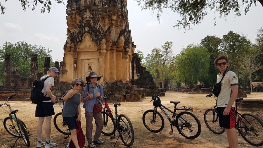 Sukhothai: Full-Day Historical Park Cycling Tour with Lunch - A local lunch, snacks, and a sensible break