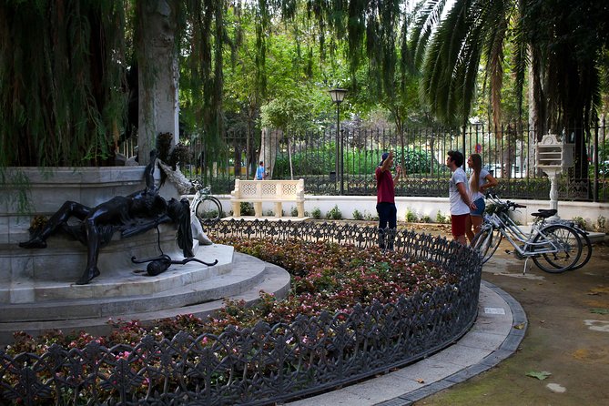 Sunset Guided Bike Tour in Seville - Cathedral, Giralda, and Santa Cruz