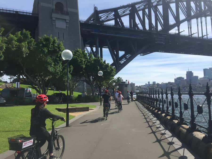 Sydney: Guided Harbour E-Bike Tour - Who should book this ride