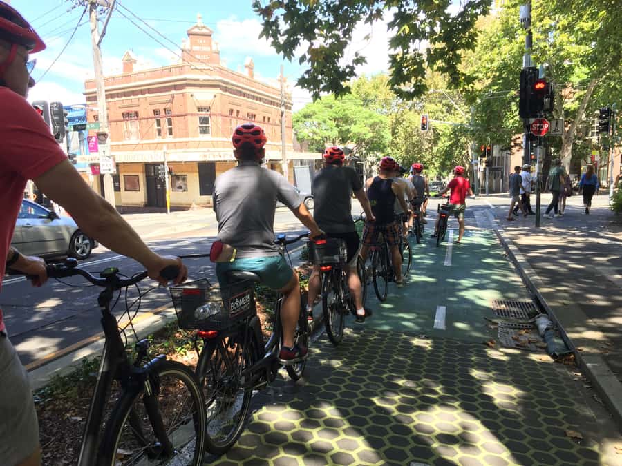 Sydney: Guided Harbour E-Bike Tour - Mrs Macquarie’s Road and the Opera House view