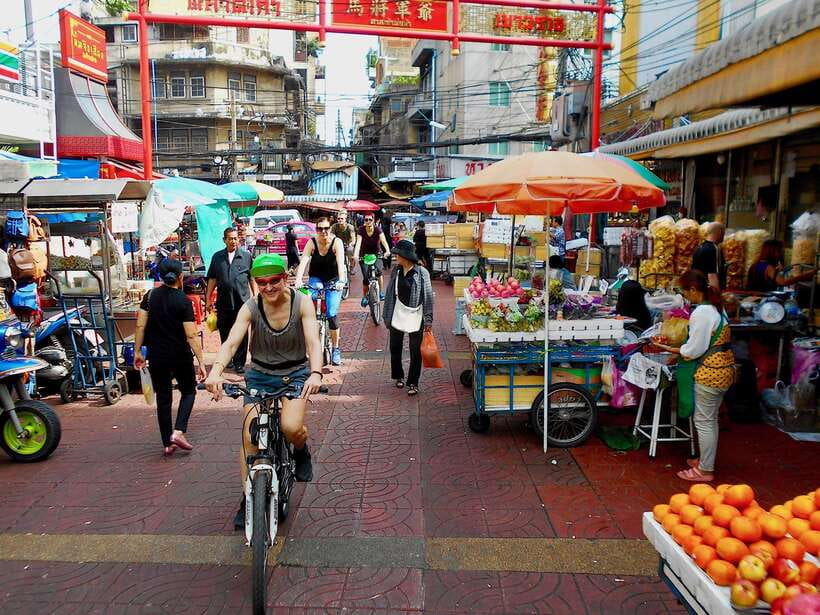 Thai culture and Bangkok local life guided bike tour - Pak Khlong Talat, Bangkok’s flower market in full color