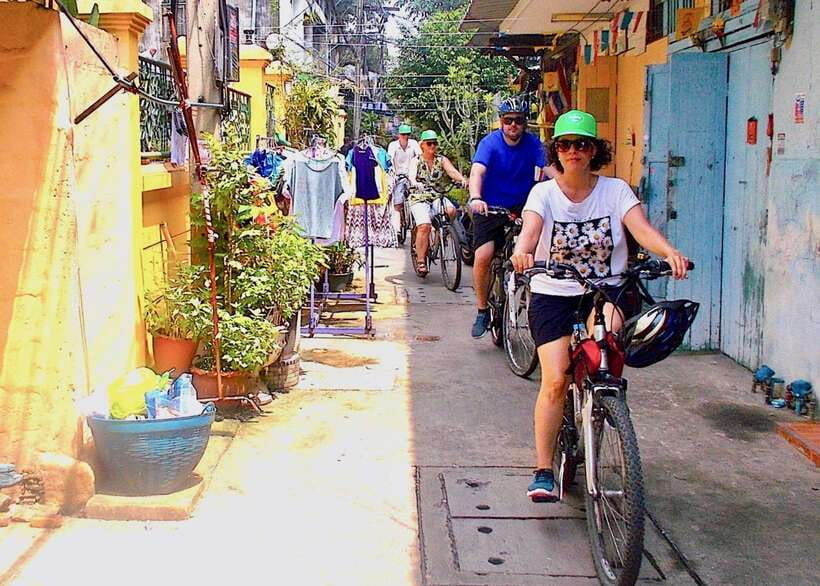 Thai culture and Bangkok local life guided bike tour - Should you book this Bangkok bike tour?