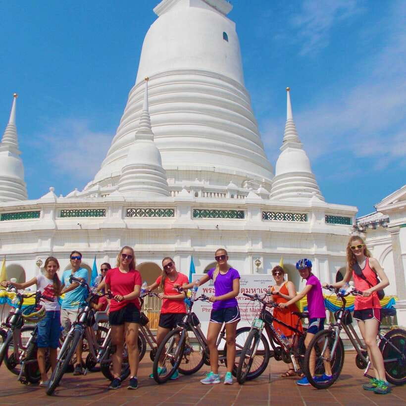 Thai culture and Bangkok local life guided bike tour - Chinatown by bicycle, with room for street food
