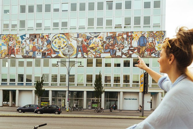 The Beauty of Berlin by Bike: Private Tour - Checkpoint Charlie and the human cost of the Wall