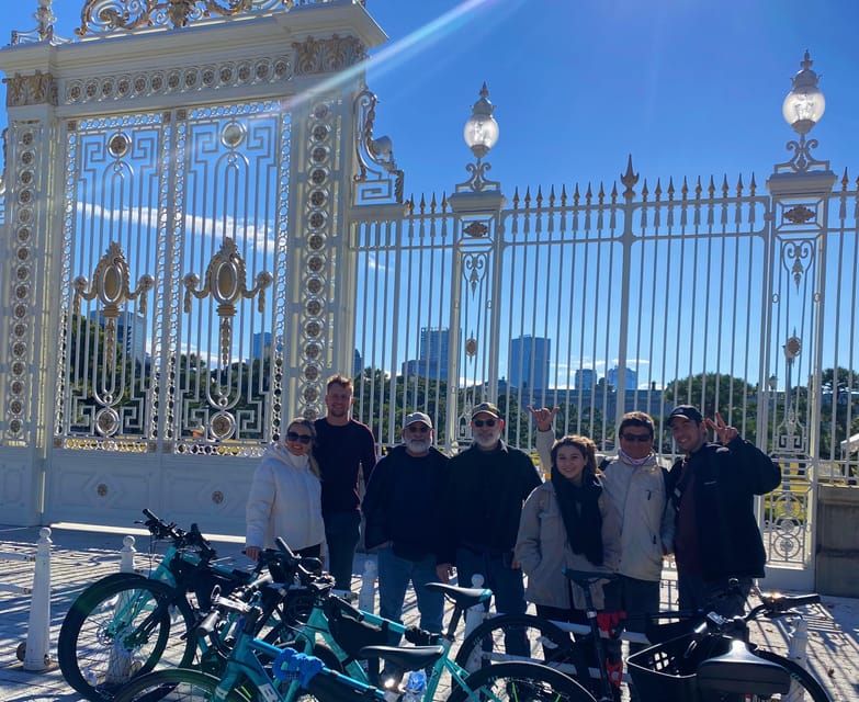 Tokyo: 3-Hour Bike or E-Bike City Highlights Tour - Cat Street and the final run through Shibuya